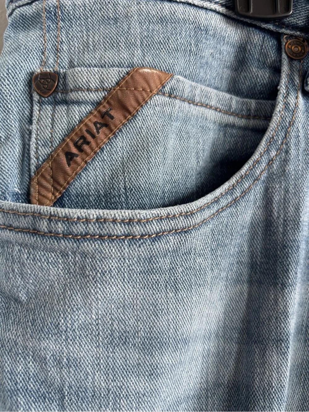 Ariat M2 Legacy Relaxed Bootcut Men's Jeans Medium Wash – 40 x 32